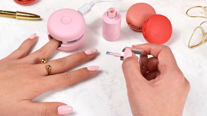 The Inventors: Le Mini Macaron Gel Manicure Set